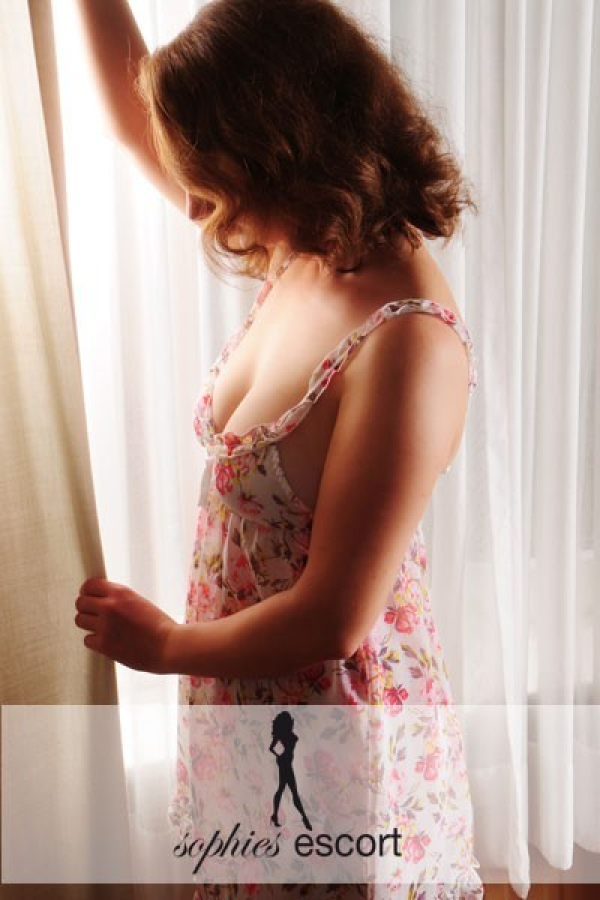 Emmy von Sophies Escort